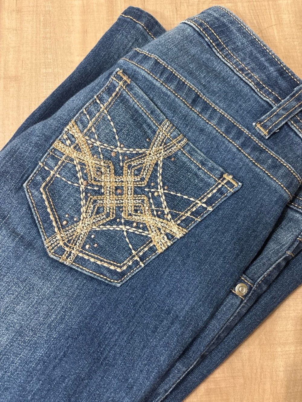 Apt. 9 Dark Blue Skinny Jeans with Gold Embroidered Pocket